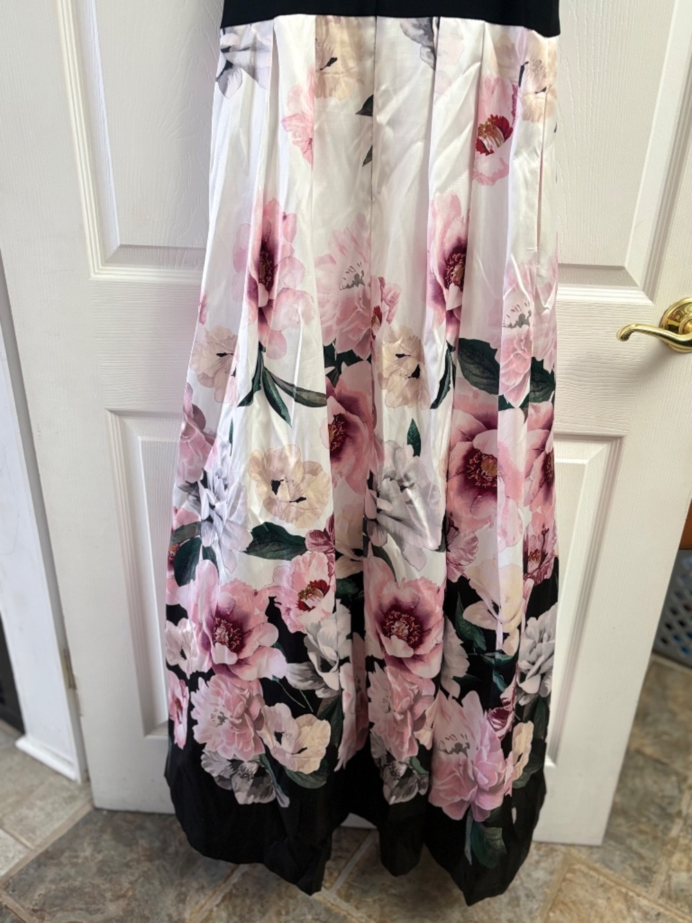 Xscape Women's Black Mesh Floral Print Formal Dress - Picture 5 of 8